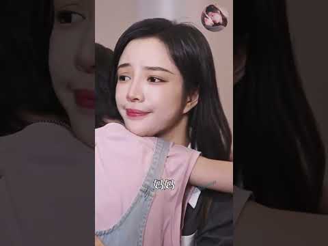 Bé cưng xuyên không về quá khứ làm cầu nối cho cha mẹ