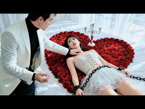 Cô Có 1 Đêm Tân Hôn Cháy Bỏng Cùng Chồng, Tỉnh Dậy Phát Hiện Người Nằm Bên Cạnh Cô Là Người Yêu Cũ?