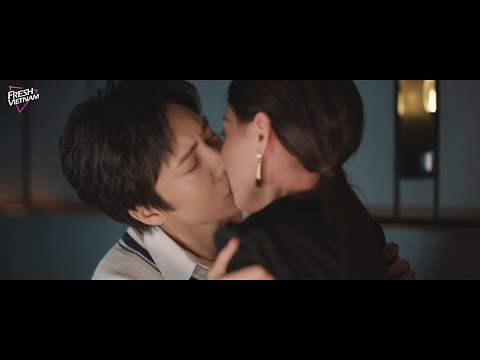 NỮ CHỦ TỊCH và cấp dưới đẹp trai hôn cháy quá sau khi uống rượn và cái kết...