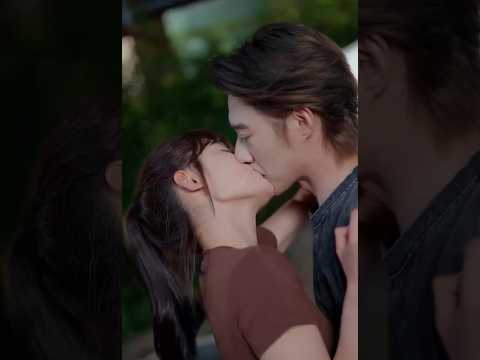 Anh thợ xăm lạnh lùng hung dữ chỉ ngọt ngào vs 1mk em gái mưa vì say mê vẻ đáng yêu ngọt ngào của cô